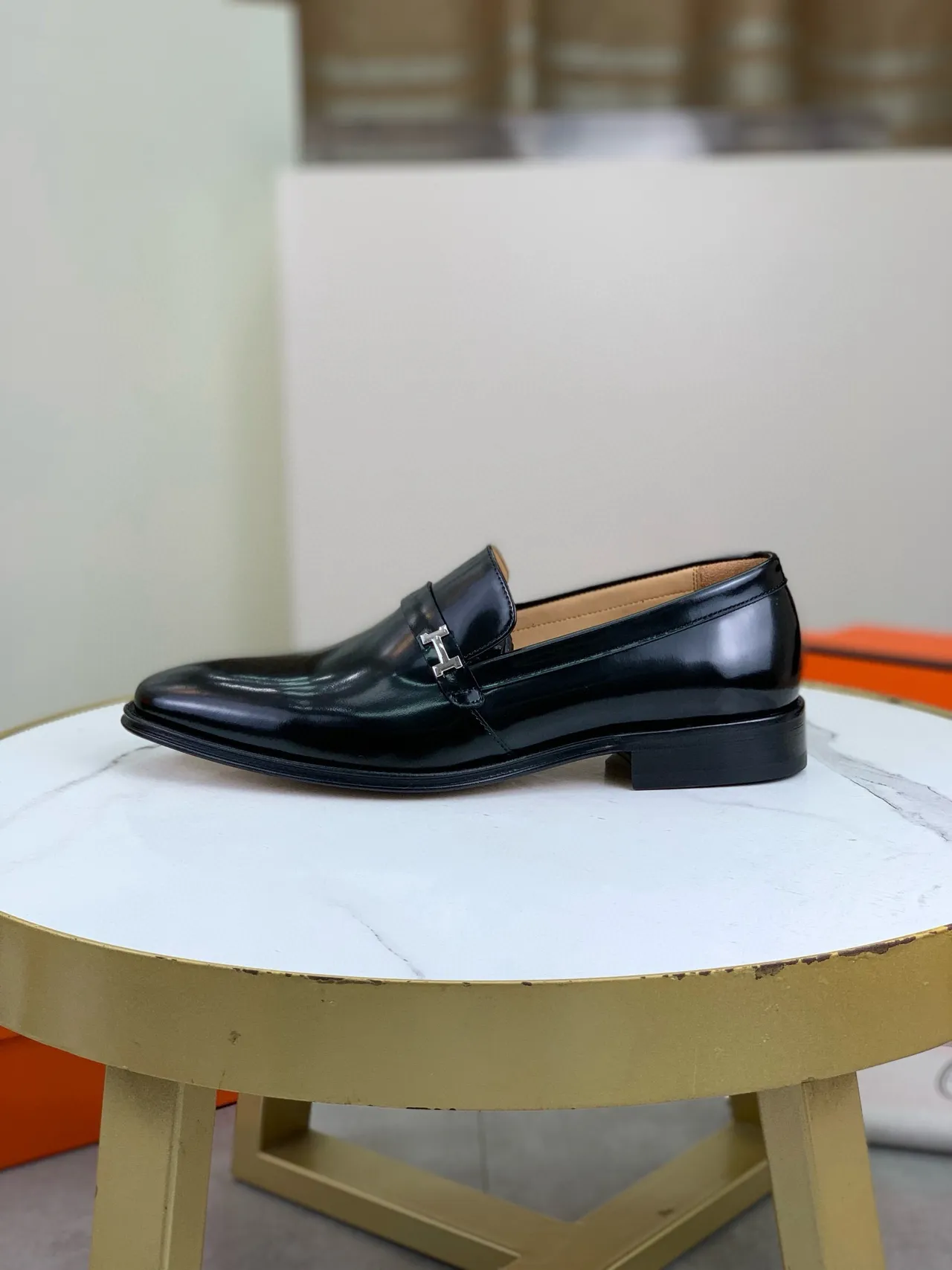 Hermès Oran Cuir verni noir H-Buckle loafers 6