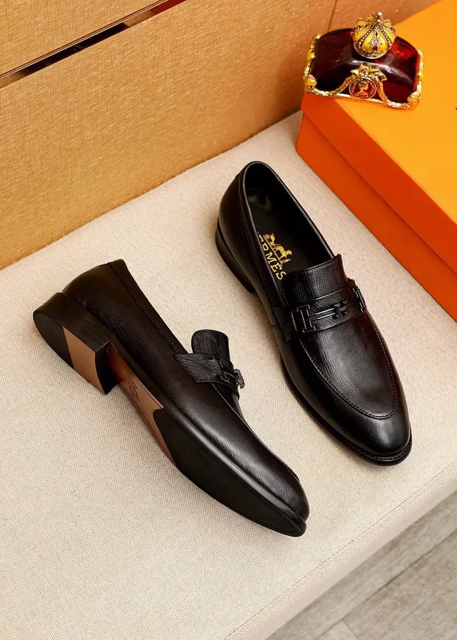 Hermès Oran Black Textured Leather H-Buckle Loafers 3