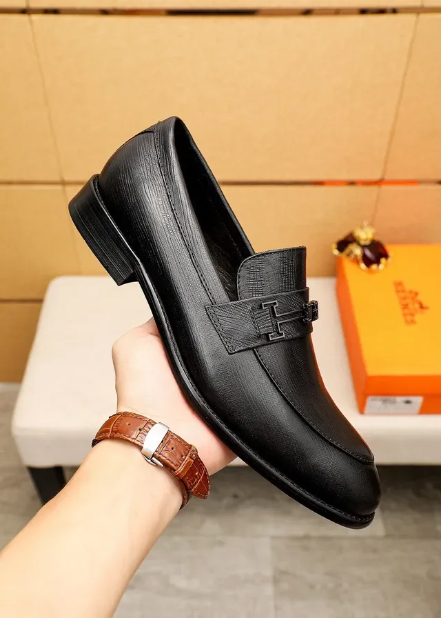 Hermès Oran Black Textured Leather H-Buckle Loafers 5