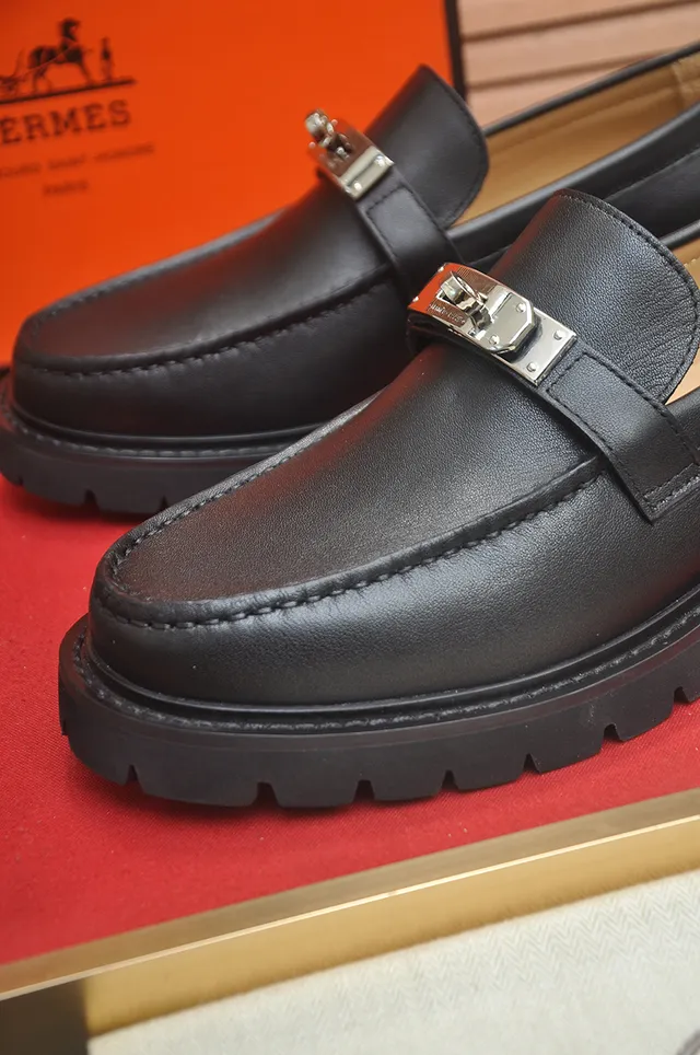 Hermès Oran Loafer Couro Preto Fivela de Metal Sola com tacos Loafers 2
