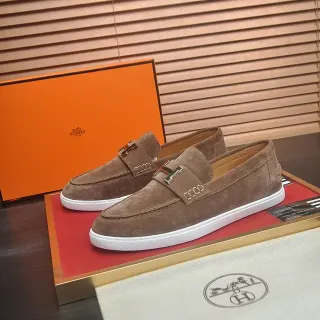 Hermès Oran Loafer Marrón Ante Suela Blanca