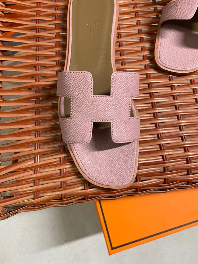 Hermès Oran Pink H-Strap Flat Slippers 2