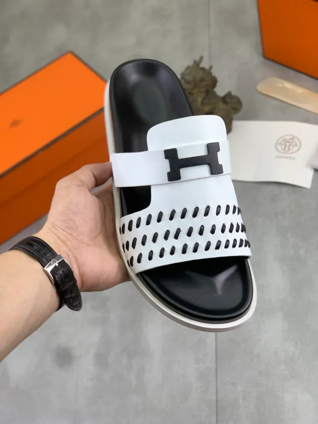 Hermès Oran Slide Perforated Strap Slippers 10