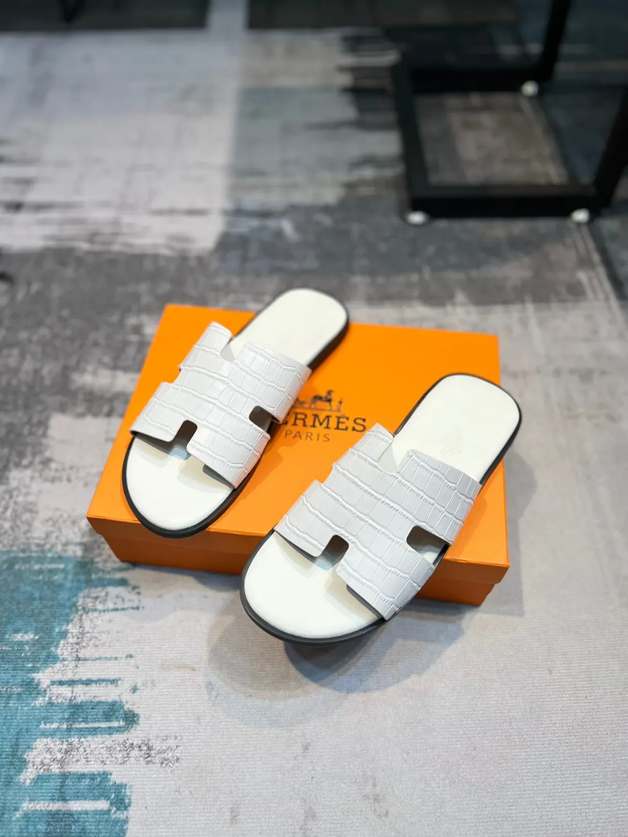 Hermès Oran Slide White Croc-Embossed Leather Slippers 5