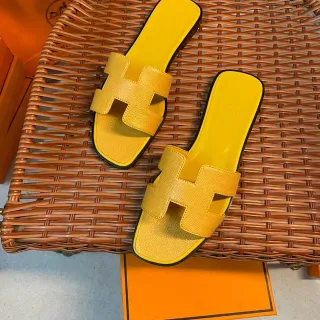 Hermès Oran Slide Yellow Textured Leather Slippers