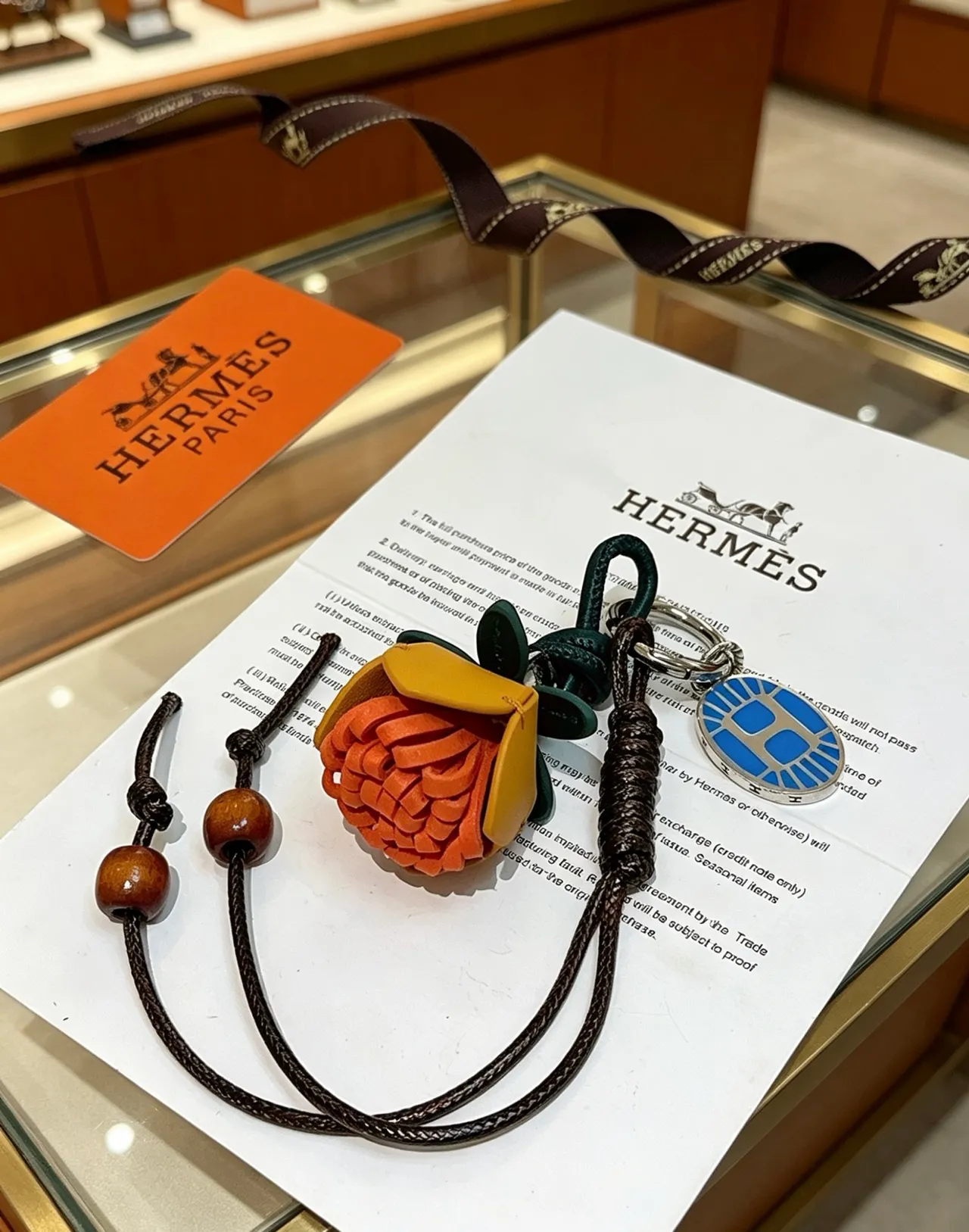 Hermès Rodeo Charm Naranja Negro Cuero Trenzado Flor Bolso Abierto Superior 5