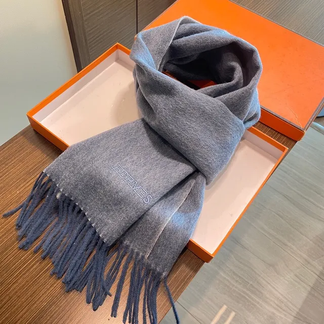 Hermès Two-Tone Gradient Gray Beige Cashmere Scarf 6