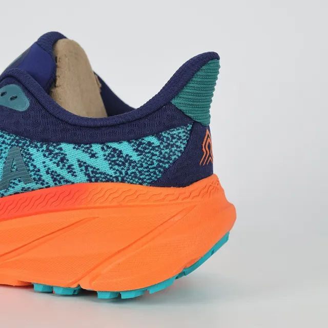 Hoka أحذية جري بألوان أزرق وبرتقالية upper من knit engineered midsole flared 4