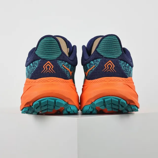 Hoka أحذية جري بألوان أزرق وبرتقالية upper من knit engineered midsole flared 8
