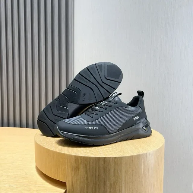 Hugo Boss Tênis pretos e cinza com upper de malha e sintético, sola intermediária monolítica moldada 9