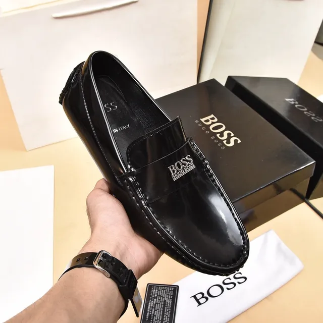 Hugo Boss Mocassim Penny Loafer de Couro Patentado Preto 6