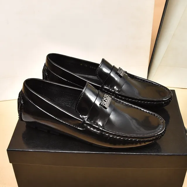 Hugo Boss Mocassim Penny Loafer de Couro Patentado Preto 8