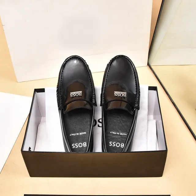 Hugo Boss Mocassim Penny Loafer de Couro Patentado Preto 9
