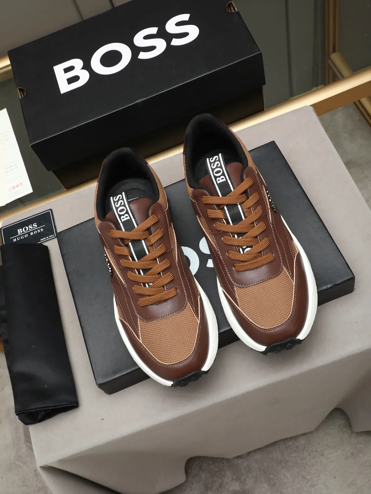 Hugo Boss ब्राउन लेदर-मेश हाइब्रिड चंकी स्नीकर्स 2