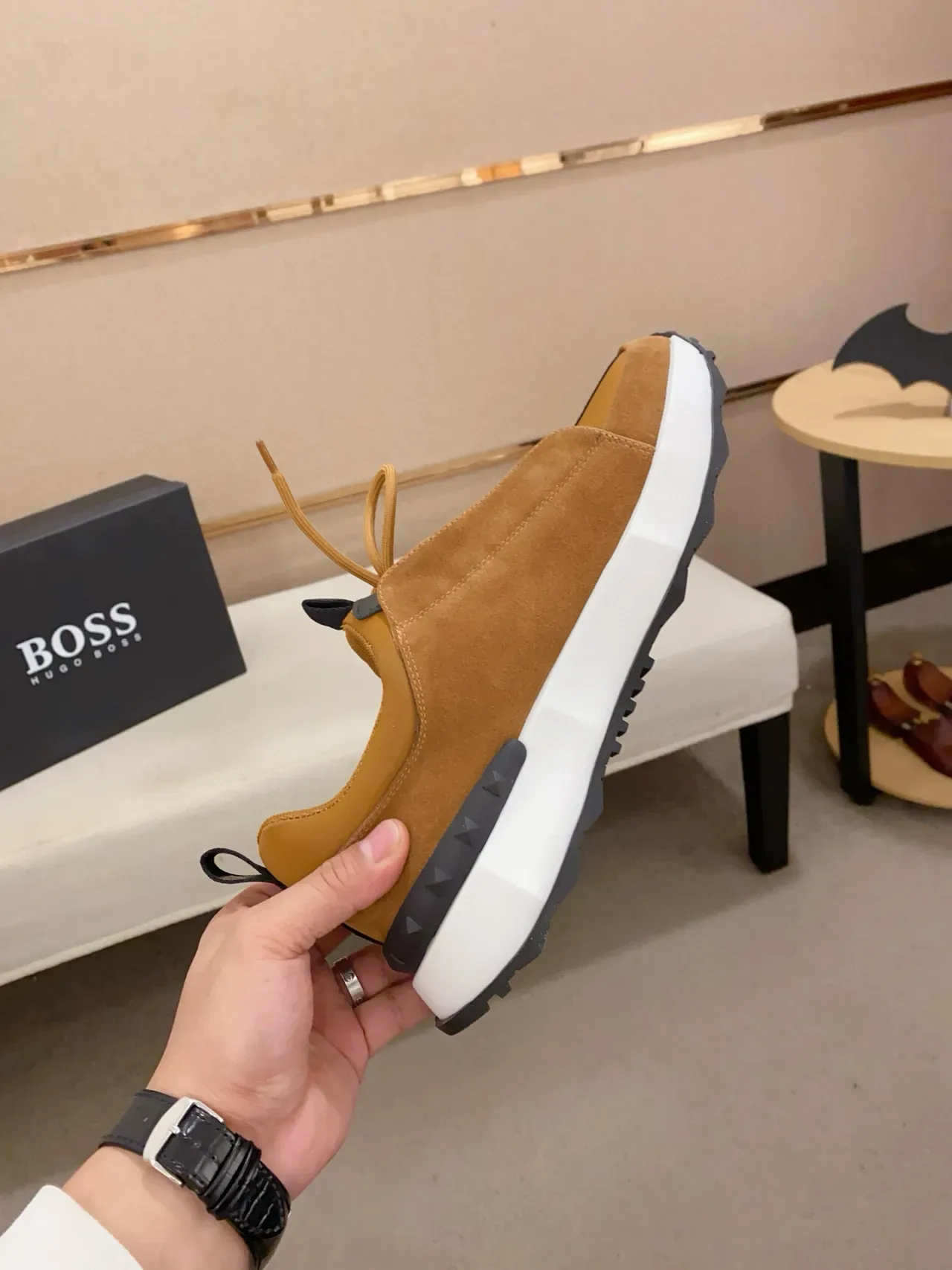 Hugo Boss Chaussures lifestyle en daim marron blanc à semelle plateforme chunky 6