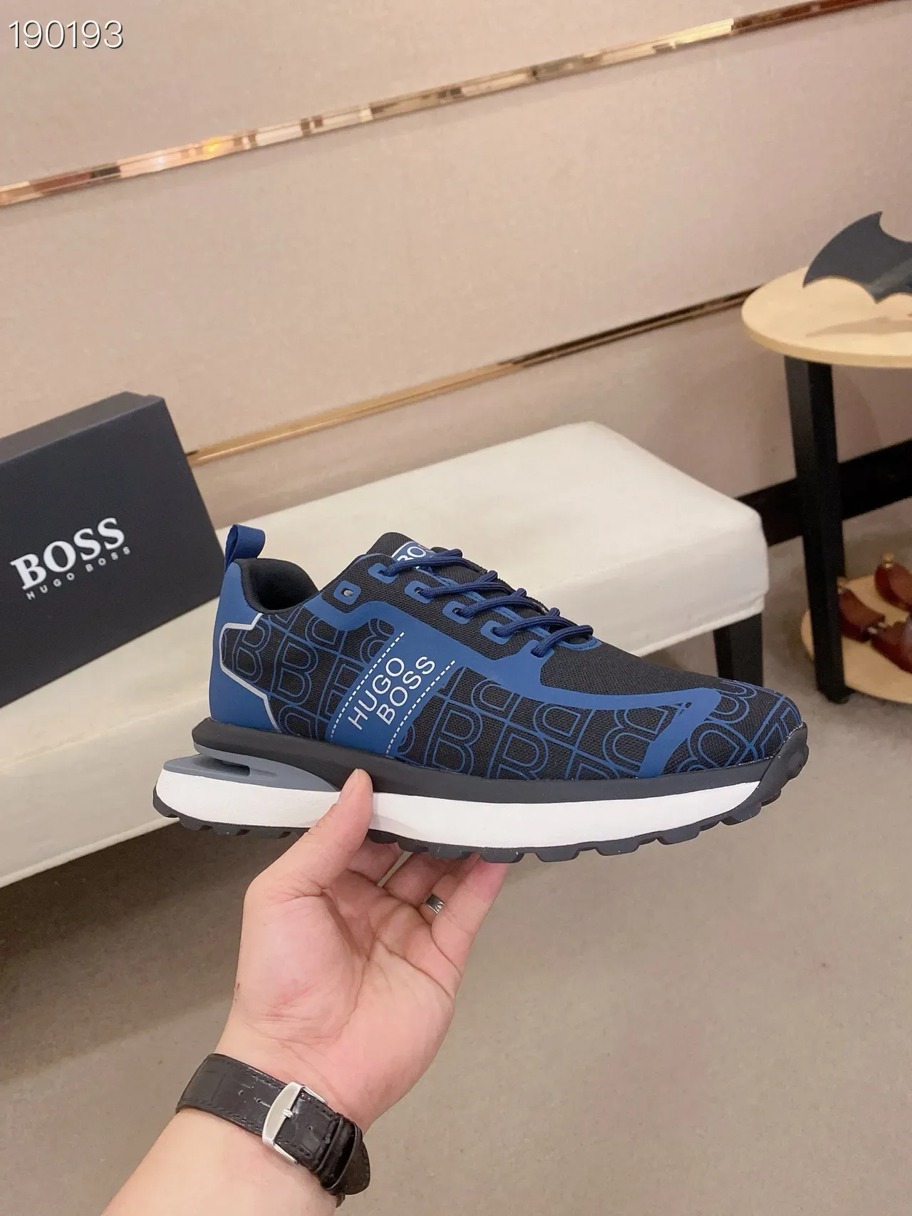 Hugo Boss monogramme imprimé sneakers lifestyle navy et noir 6