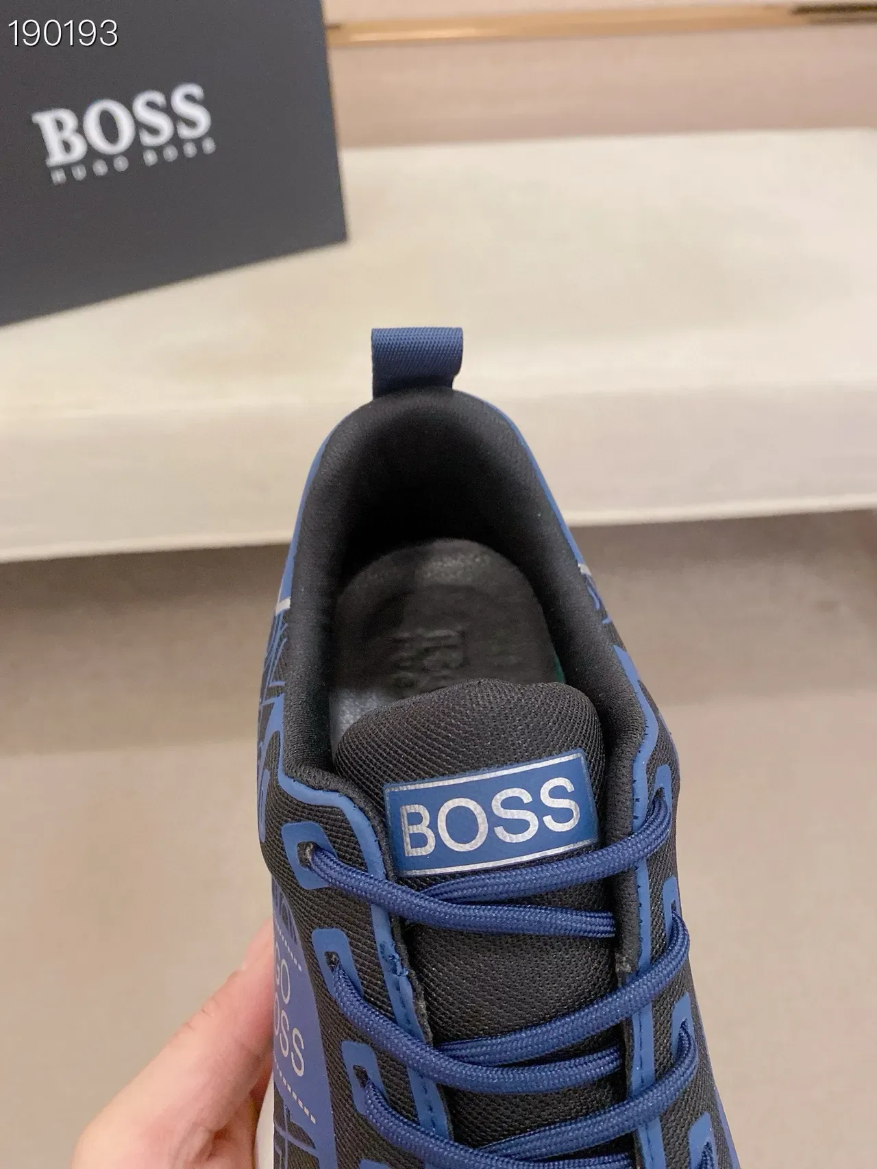 Hugo Boss monogramme imprimé sneakers lifestyle navy et noir 8