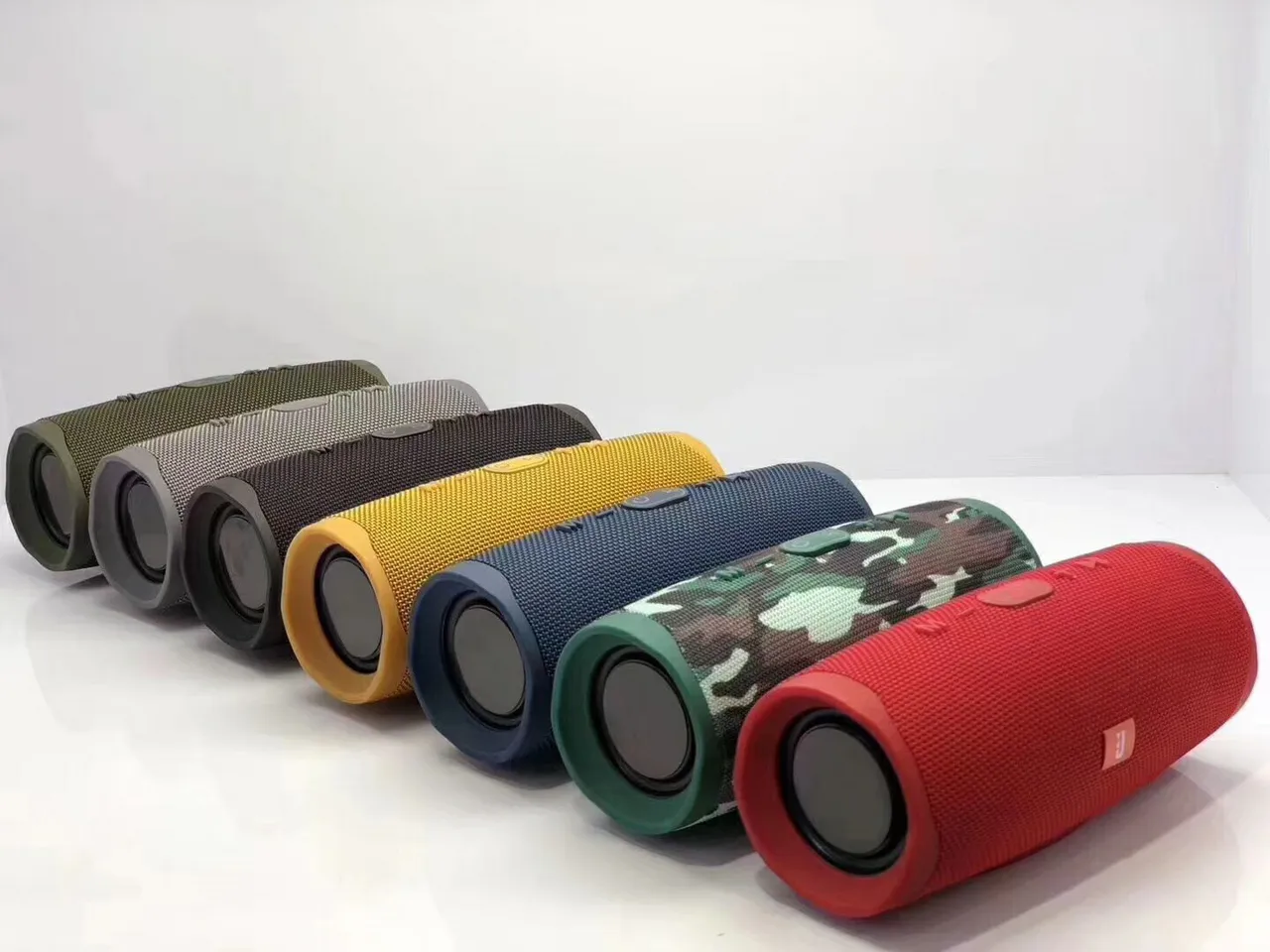 JBL Charge 4 Black Portable Speaker 4