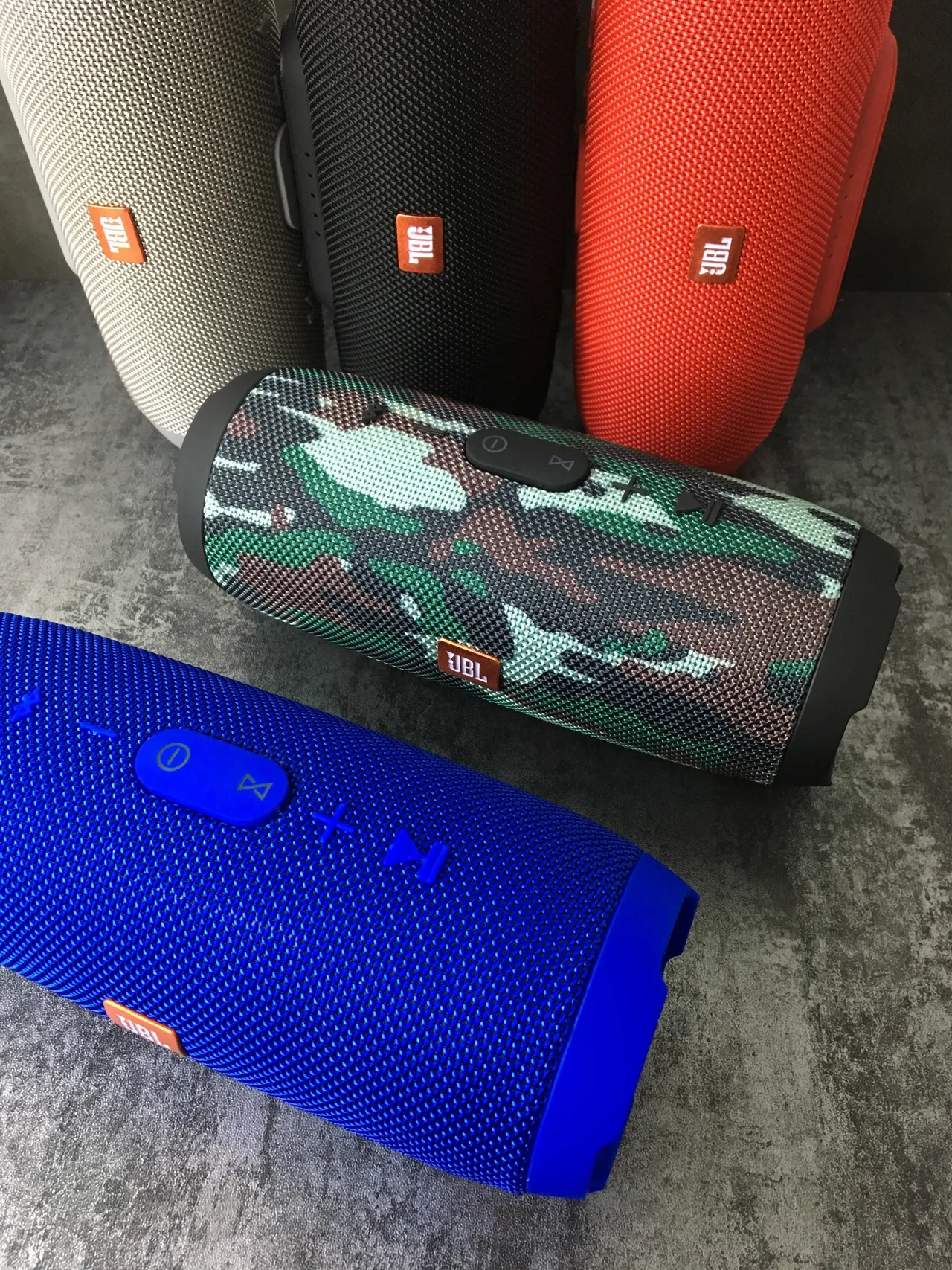 JBL Charge Red Cylindrical Fabric-Grille Portable Speaker 4