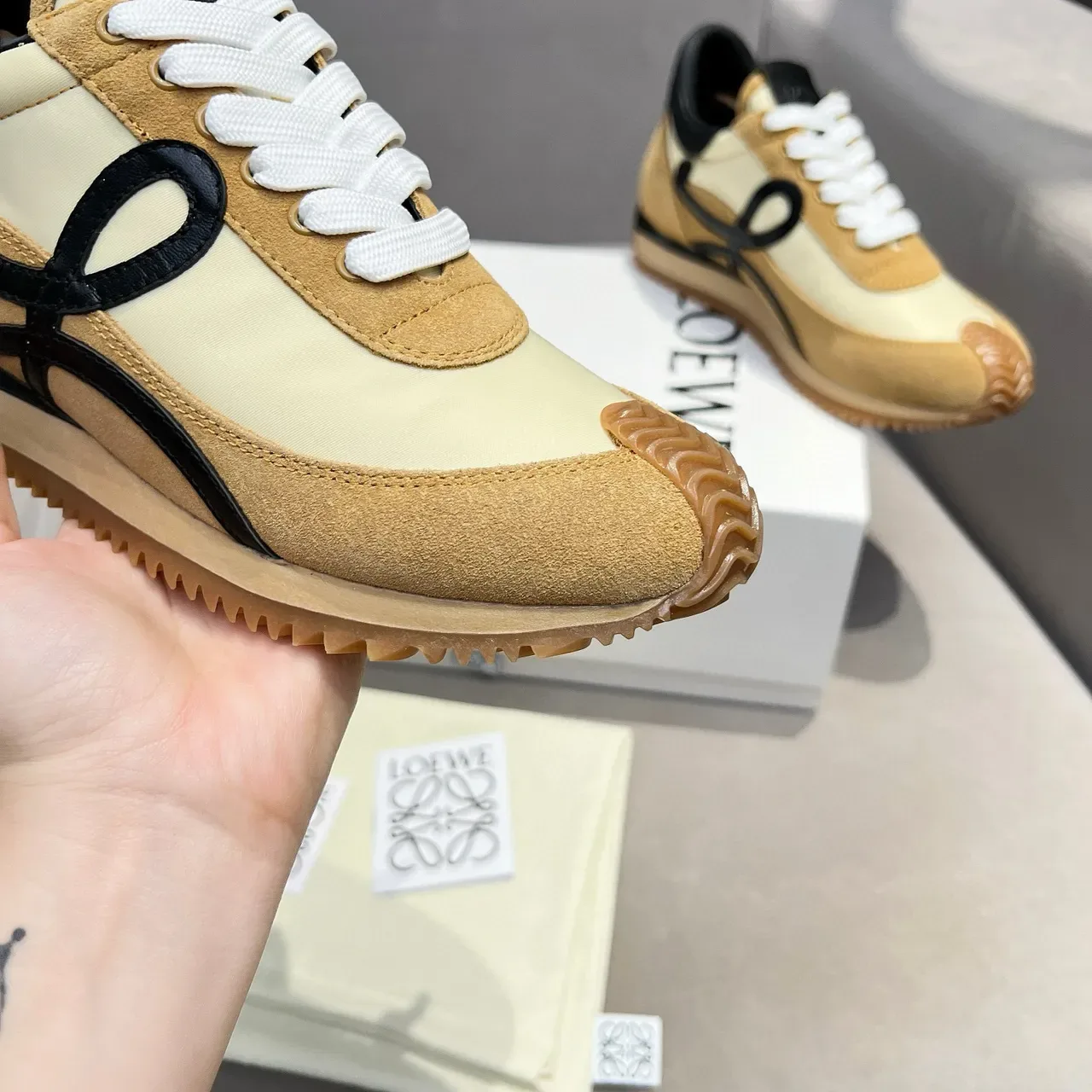 Loewe Flow Runner Beige Tan Black sneakers lifestyle 3