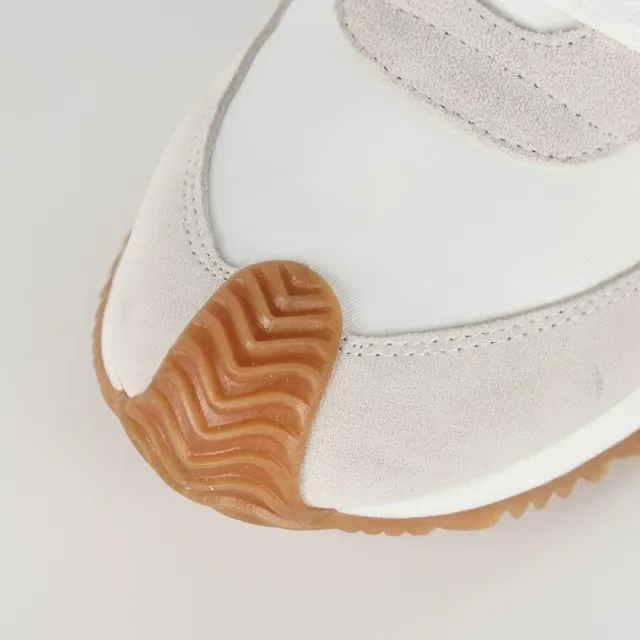 Loewe Flow Runner Blanc Beige Violet Anagram sneakers lifestyle 5