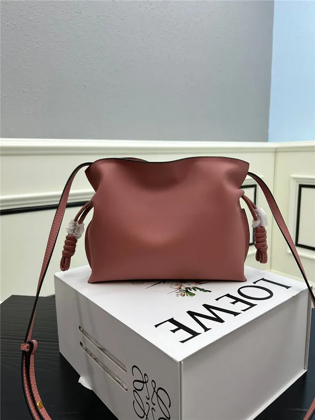 Loewe Hobo Pink Soft Slouchy Silhouette Knotted Strap Ends Hobo Bag 7