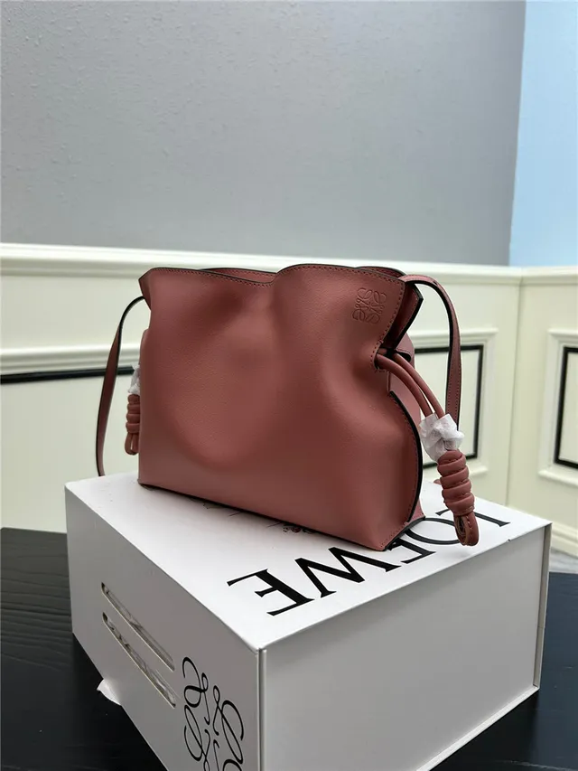 Loewe Hobo Pink Soft Slouchy Silhouette Knotted Strap Ends Hobo Bag 8