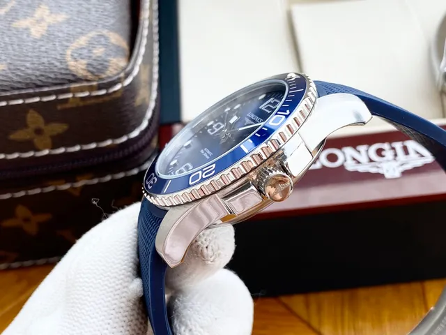 Longines Hydroconquest Blue Dial Mechanical Watch 4