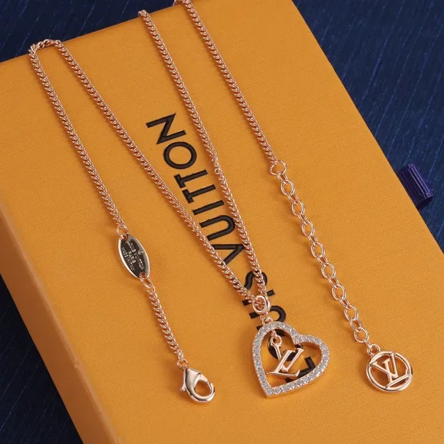 Louis Vuitton Amour Gold Silver Heart-Shaped Pendant Crystal-Pavé Border Necklace 3
