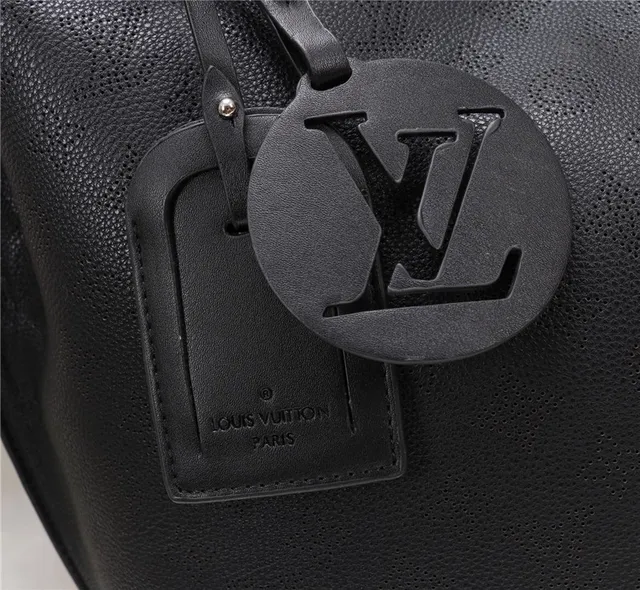 Louis Vuitton حقيبة يد بيد علوية جلدية مفتوحة الثقوب مطبوعة بيج بني مضفرة 5