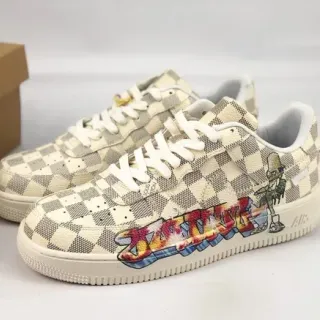 Louis Vuitton Bege Multicolor Damier Check Lona Gráfico Graffiti Painel Lateral Tênis Lifestyle