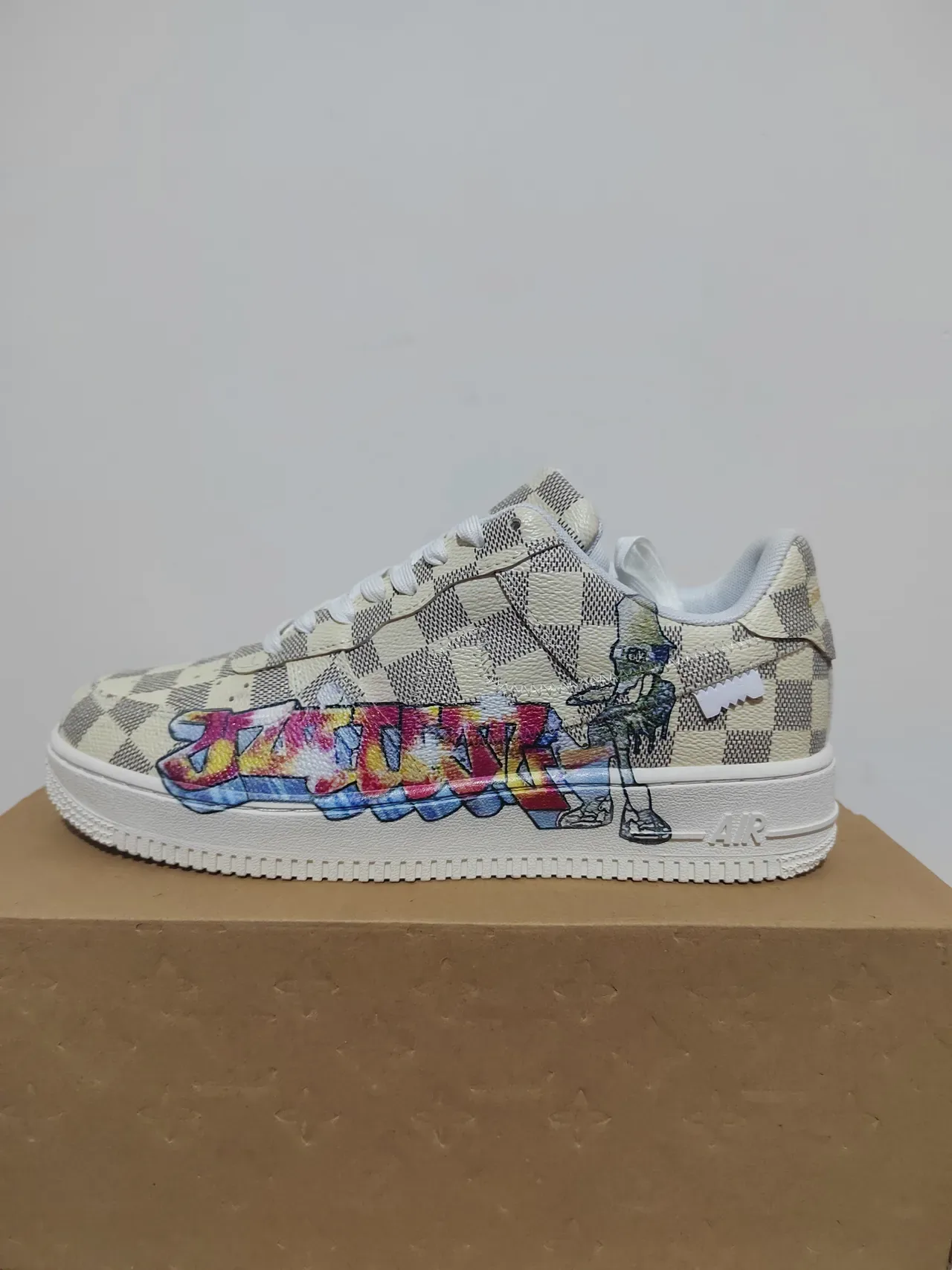 Louis Vuitton Beige Multicolor Damier Check Canvas Graffiti Graphic Side Panel Lifestyle Sneakers 4