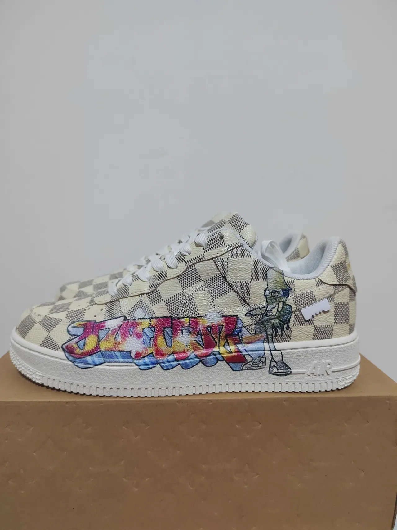 Louis Vuitton Beige Multicolor Damier Check Canvas Graffiti Graphic Side Panel Lifestyle Sneakers 6