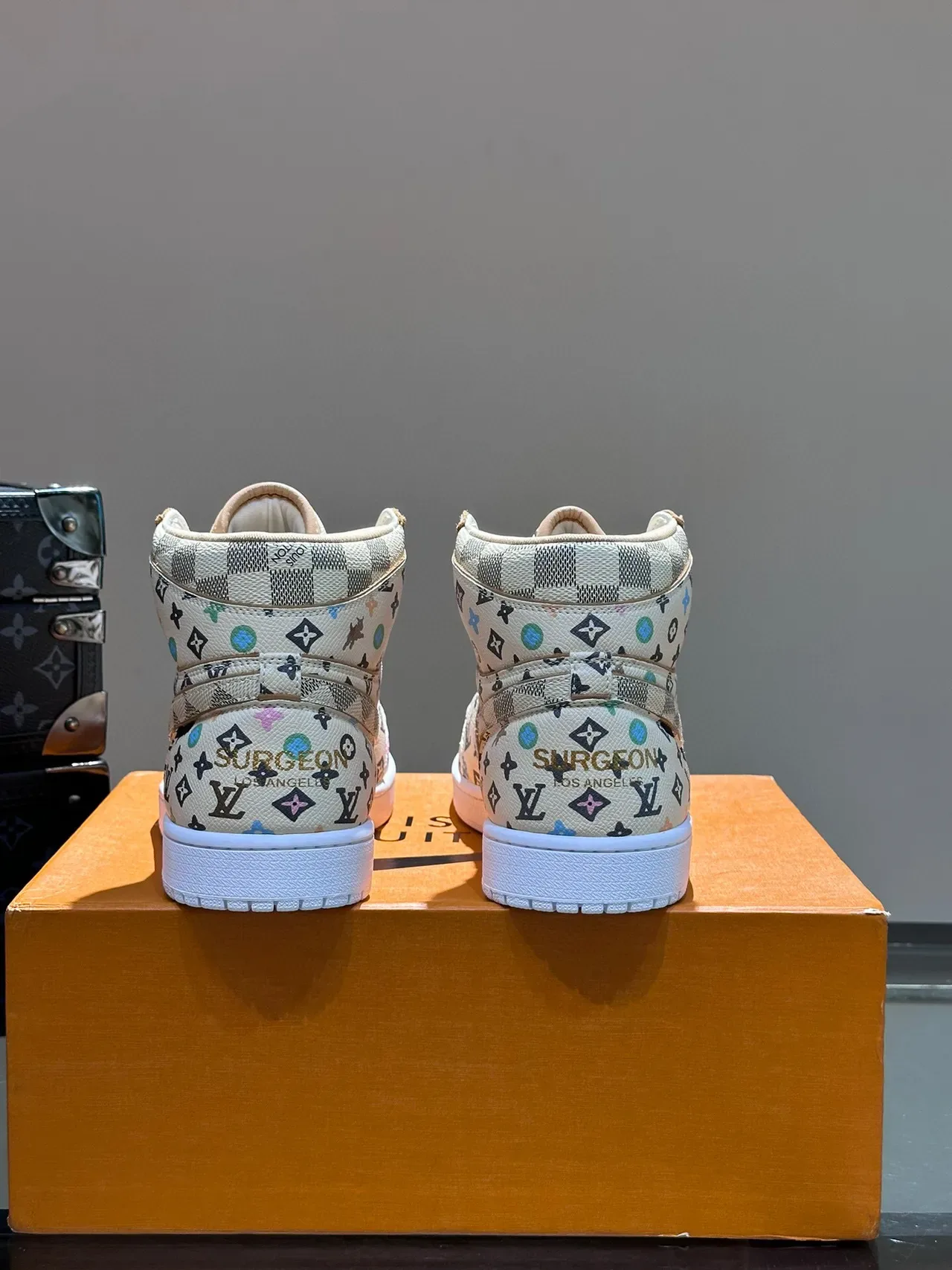 Louis Vuitton 米色 多色 高帮 印花 生活方式运动鞋 8