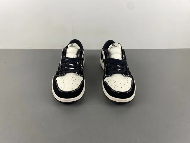 Louis Vuitton Black Beige Low-Top Monogram Canvas Lifestyle Sneakers 11