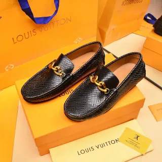 Louis Vuitton 黑色金色蛇皮纹理皮革扭曲链条五金乐福鞋