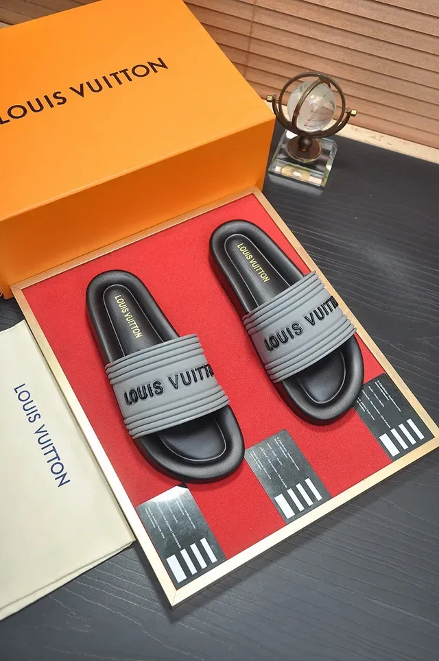 Louis Vuitton Black Gray Molded Rubber Ribbed Strap Slippers 3