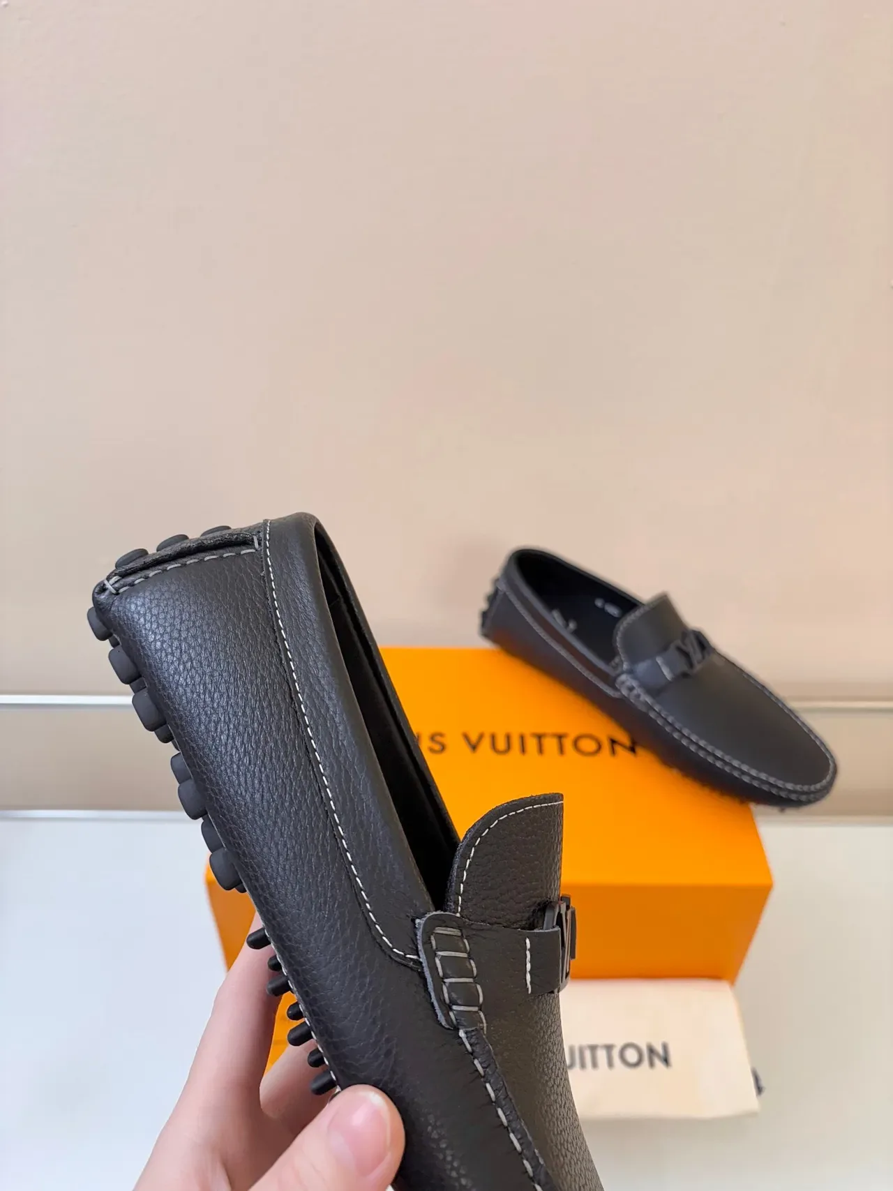Louis Vuitton Black White Pebbled Leather LV Monogram Buckle Loafer 4
