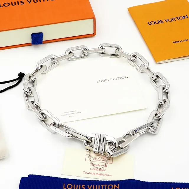 Louis Vuitton Chain Bracelet Gold and Silver Tone Chunky Link Bracelets 8