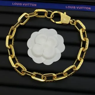 لويس فيتون Chain Reaction سوار ذهب أبيض كثيف ربط بيضاوي Monogram-Engraved Links