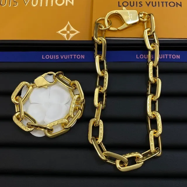 Louis Vuitton Chain Reaction Gold White Chunky Oval-Link Monogram-Engraved Links Bracelet 5