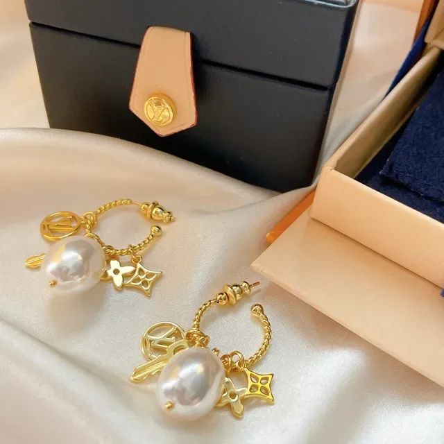 Louis Vuitton Charm Hoop Gold White Earrings 6