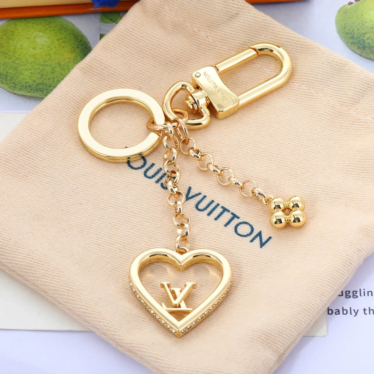 سوار قلادة Louis Vuitton CoEUR من المعدن الذهبي الأزرق على شكل قلب 5