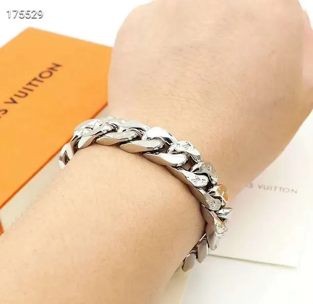 Louis Vuitton Curb Chain Silver-Tone Metal Bracelet 2