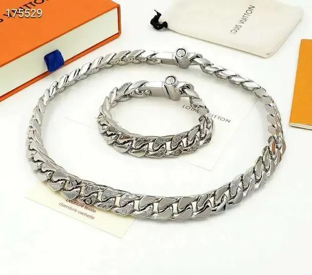 Louis Vuitton Curb Chain Silver-Tone Metal Bracelet 3