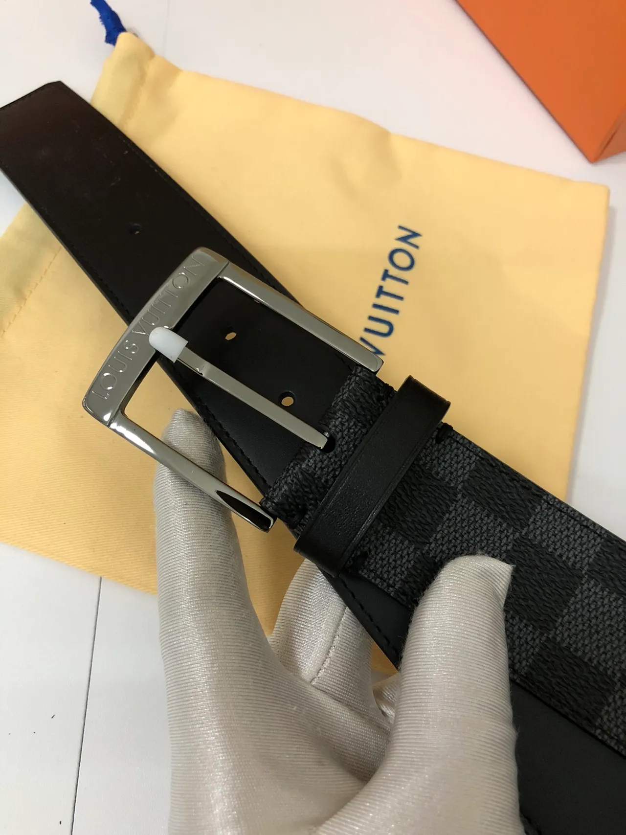 Louis Vuitton Damier ग्रेफाइट काला भूरा Monogram Canvas Polished Silver-Tone Buckle Leather Belt 6