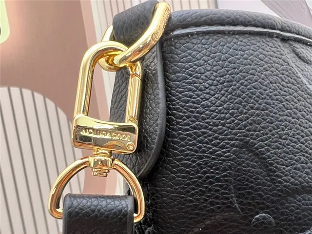 لويس فويتون دافين حقيبة بوسطن سوداء مونوغرام منحوتة جلدية 22