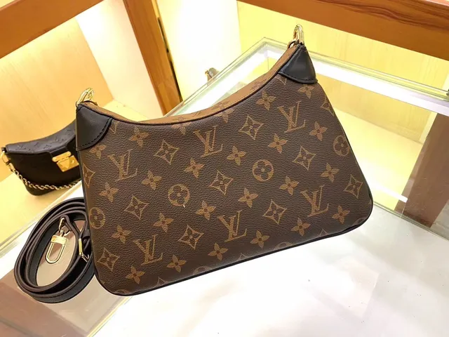 Louis Vuitton Dauphine Brown Black Monogram Canvas Strap Chain Bag 2