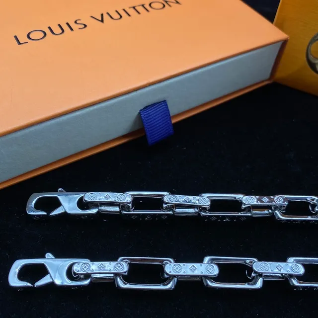 Louis Vuitton Engraved Monogram Floral Chain Bracelet 8