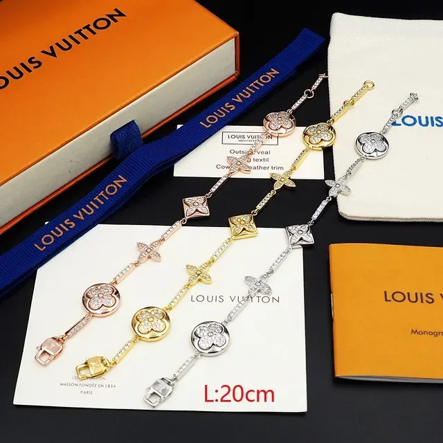 Louis Vuitton Floral Quatrefoil Pavé Crystal Rose Gold Bracelet 4